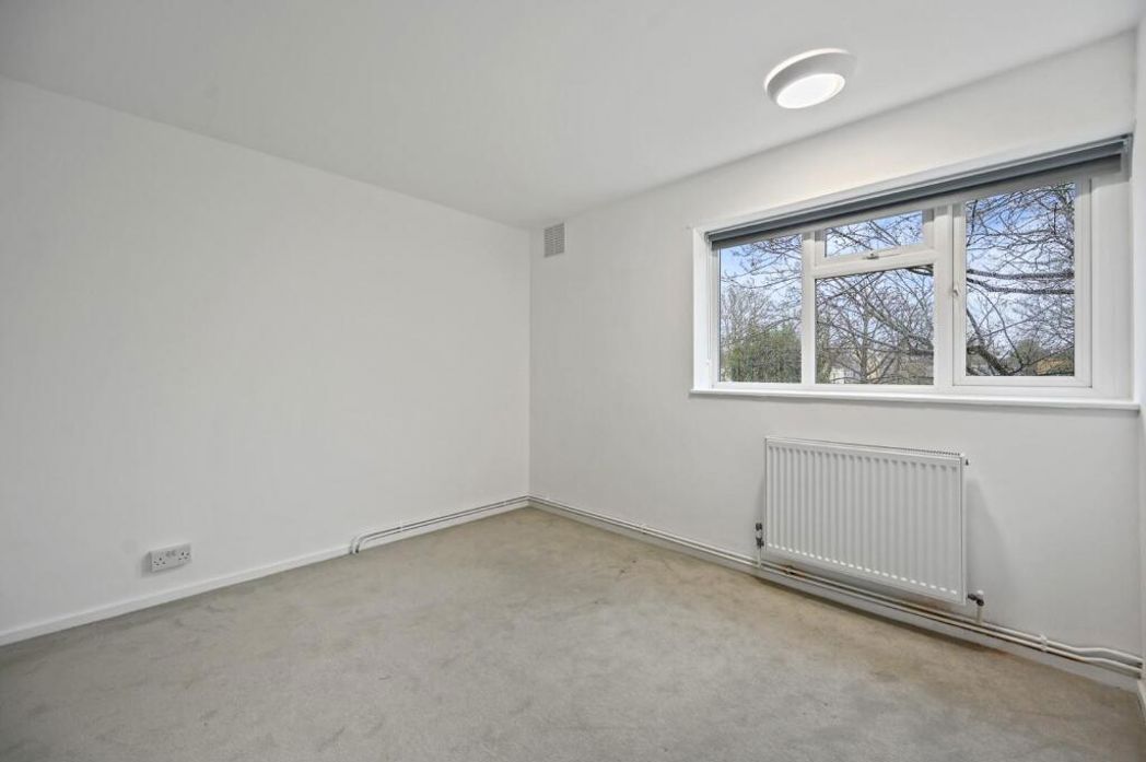 Property image 9 of 12