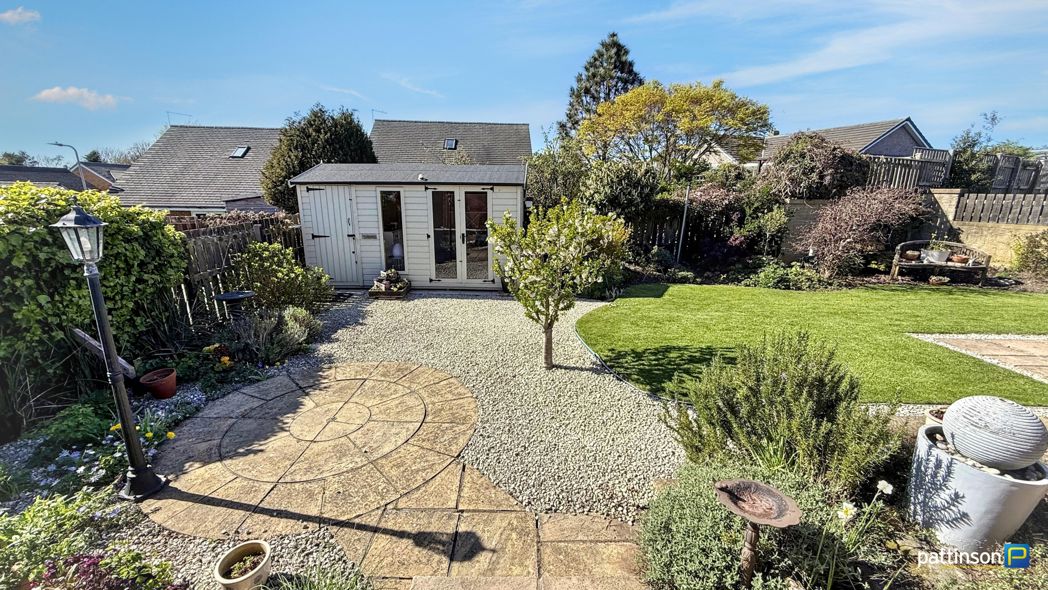 Property image 33 of 42