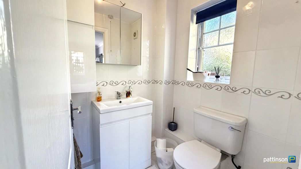 Property image 21 of 42