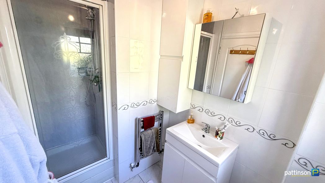 Property image 22 of 42