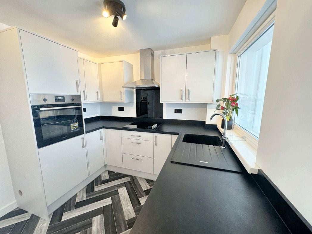 Property image 3 of 10