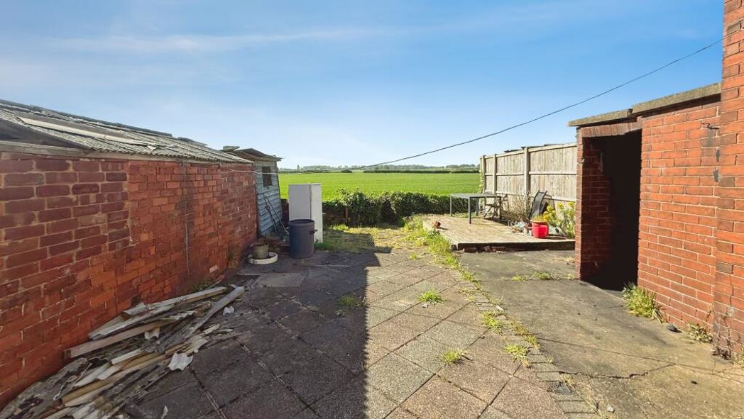 Property image 11 of 13