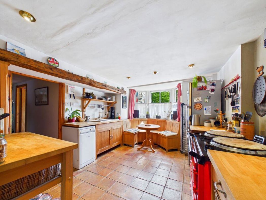 Property image 4 of 30