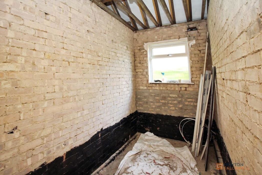 Property image 7 of 11