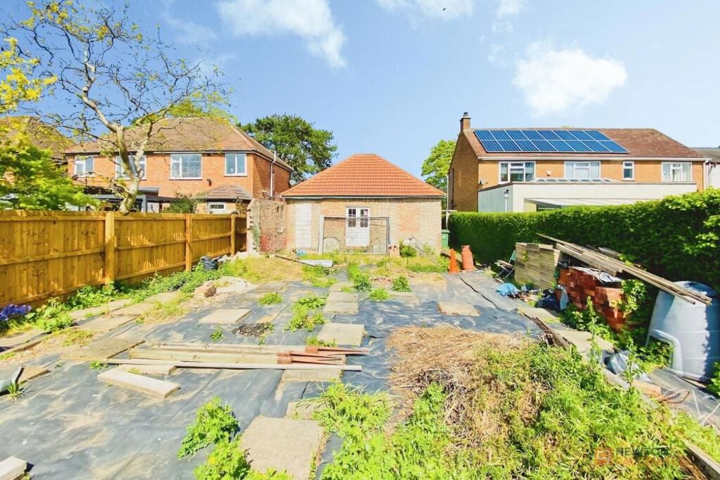 Property image 11 of 11