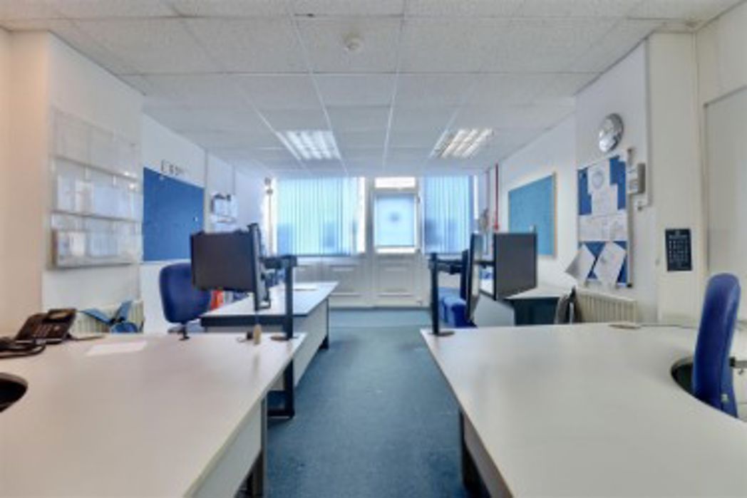 Property image 2 of 8