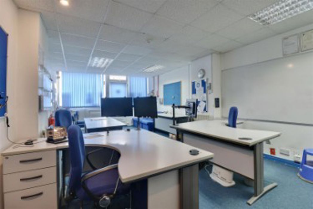 Property image 3 of 8