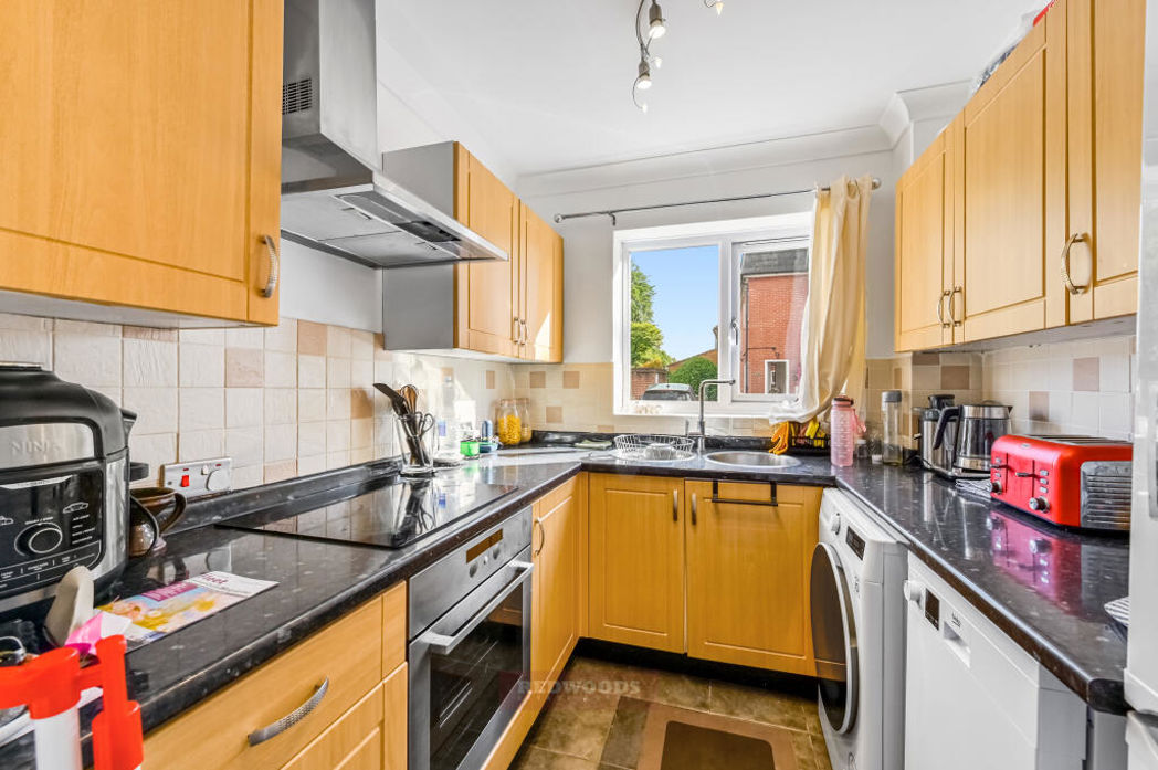 Property image 4 of 9