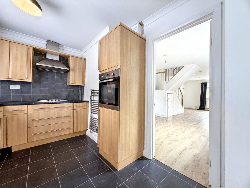 Property image 3 of 16