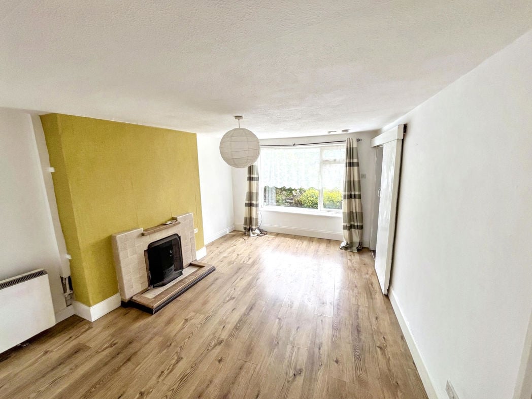 Property image 2 of 7