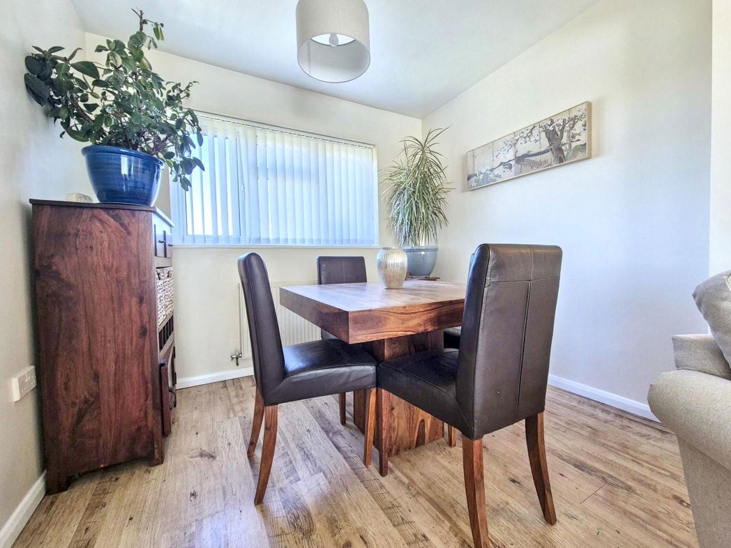 Property image 8 of 23