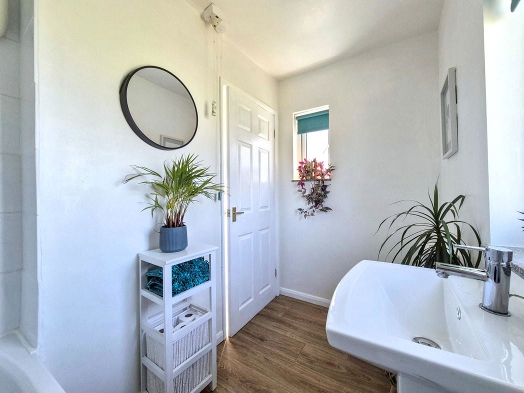 Property image 18 of 23