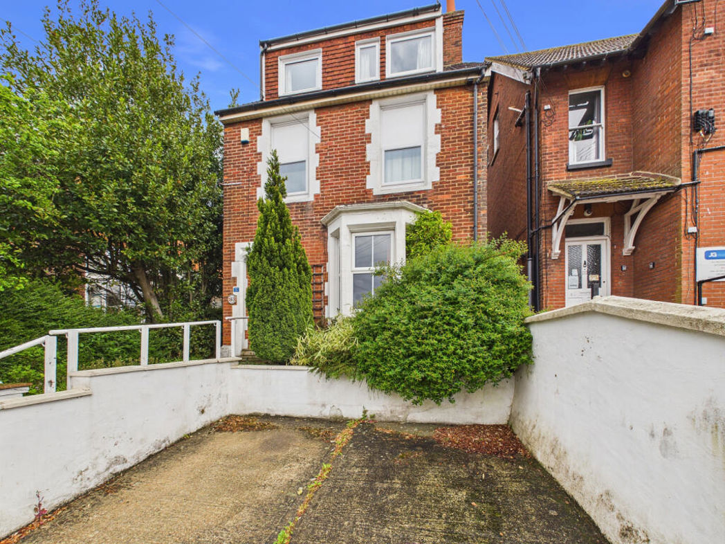 Property image 1 of 10