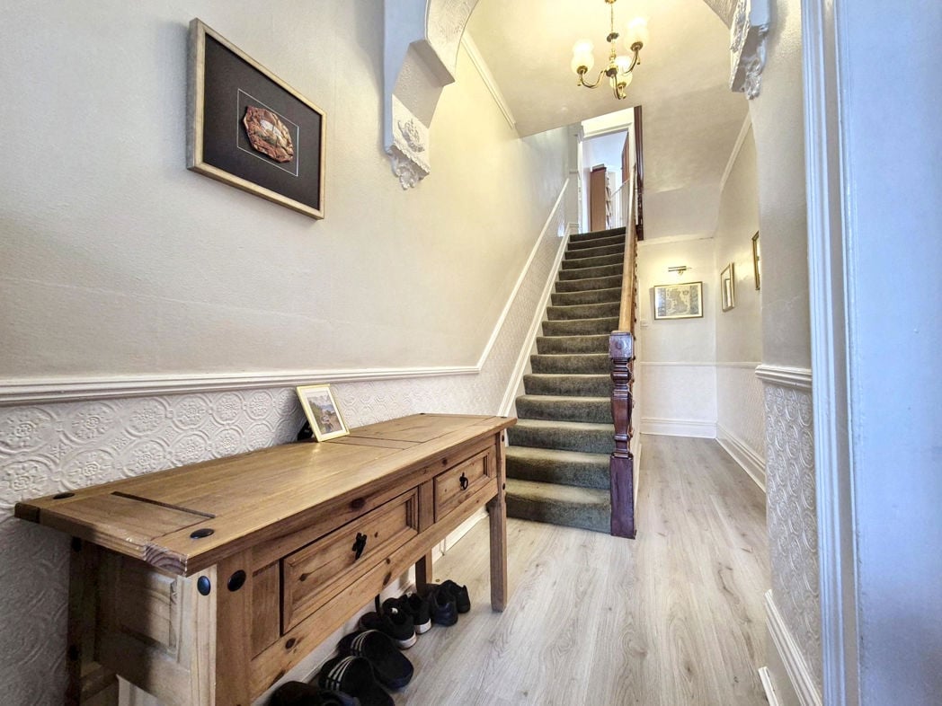 Property image 5 of 25