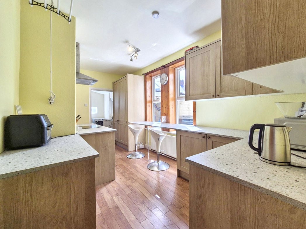 Property image 3 of 25