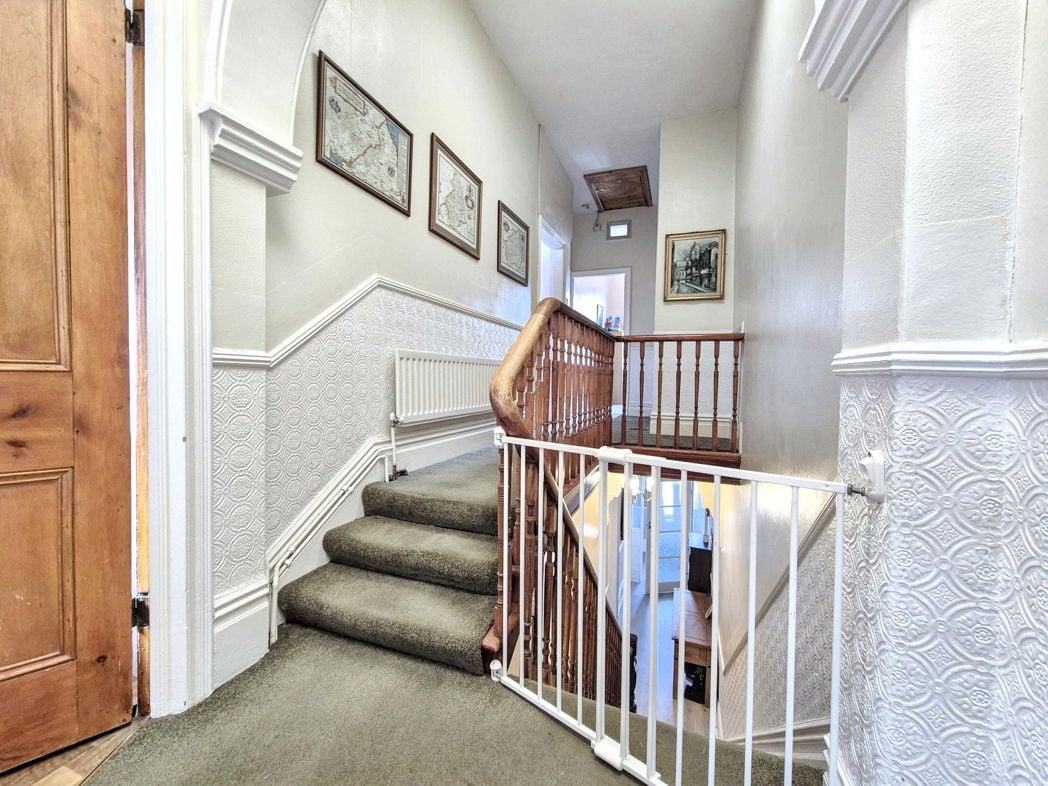 Property image 14 of 25