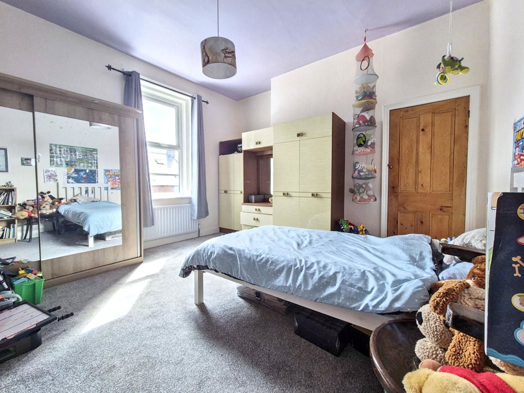 Property image 17 of 25