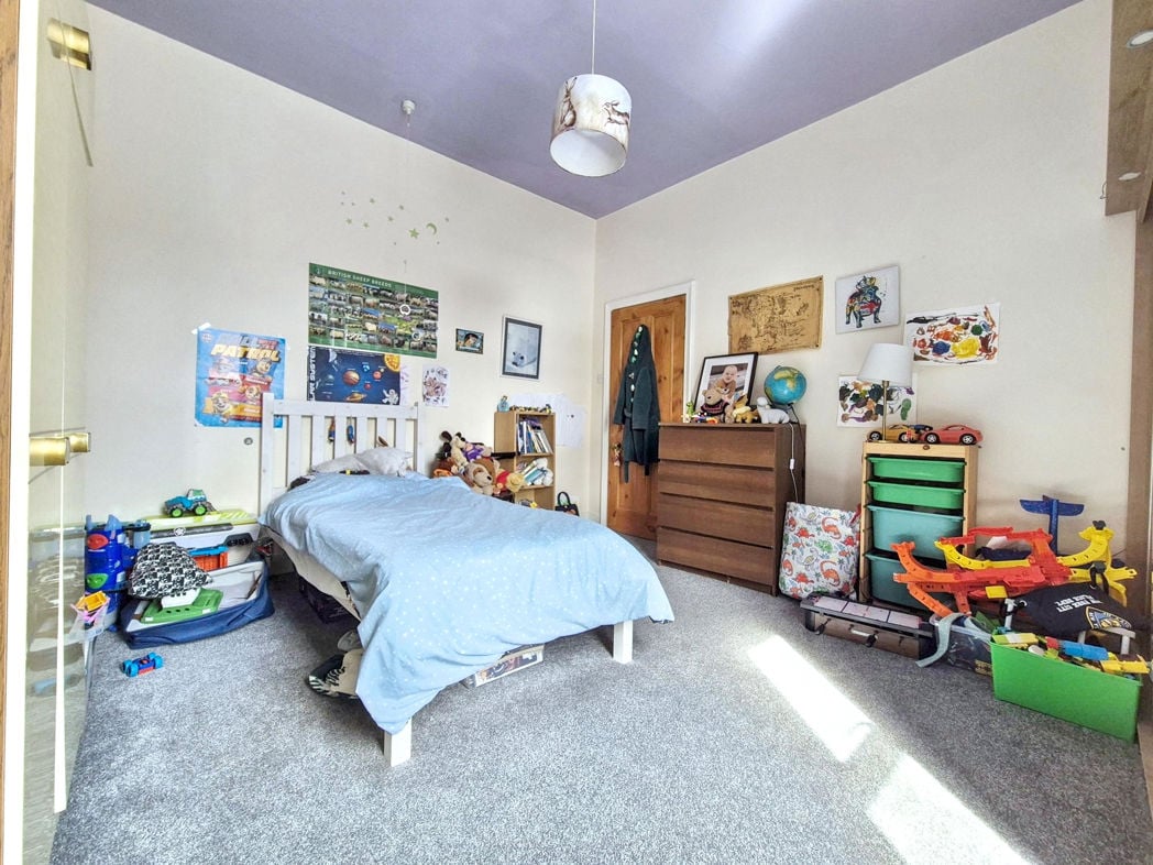 Property image 18 of 25