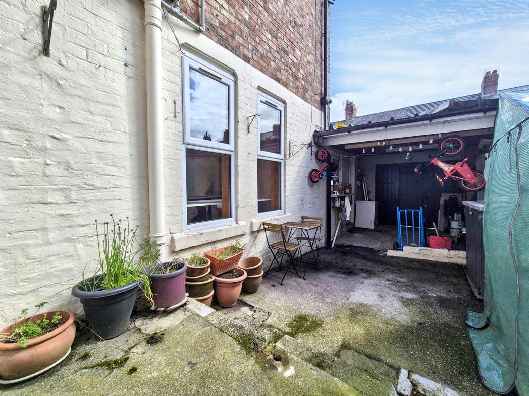 Property image 23 of 25