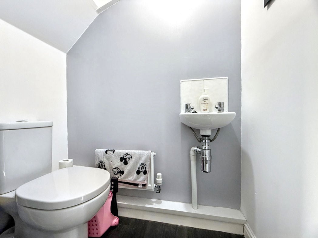 Property image 8 of 22