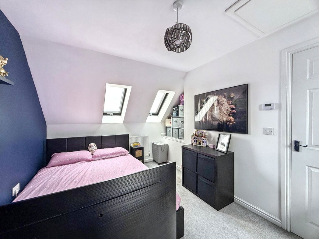 Property image 11 of 22