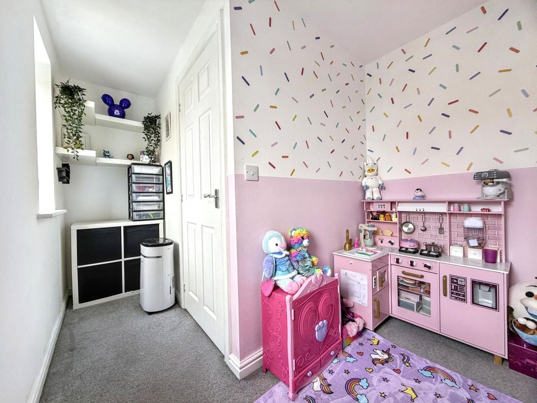 Property image 17 of 22