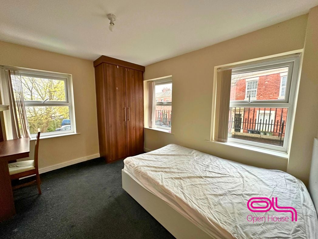 Property image 4 of 20