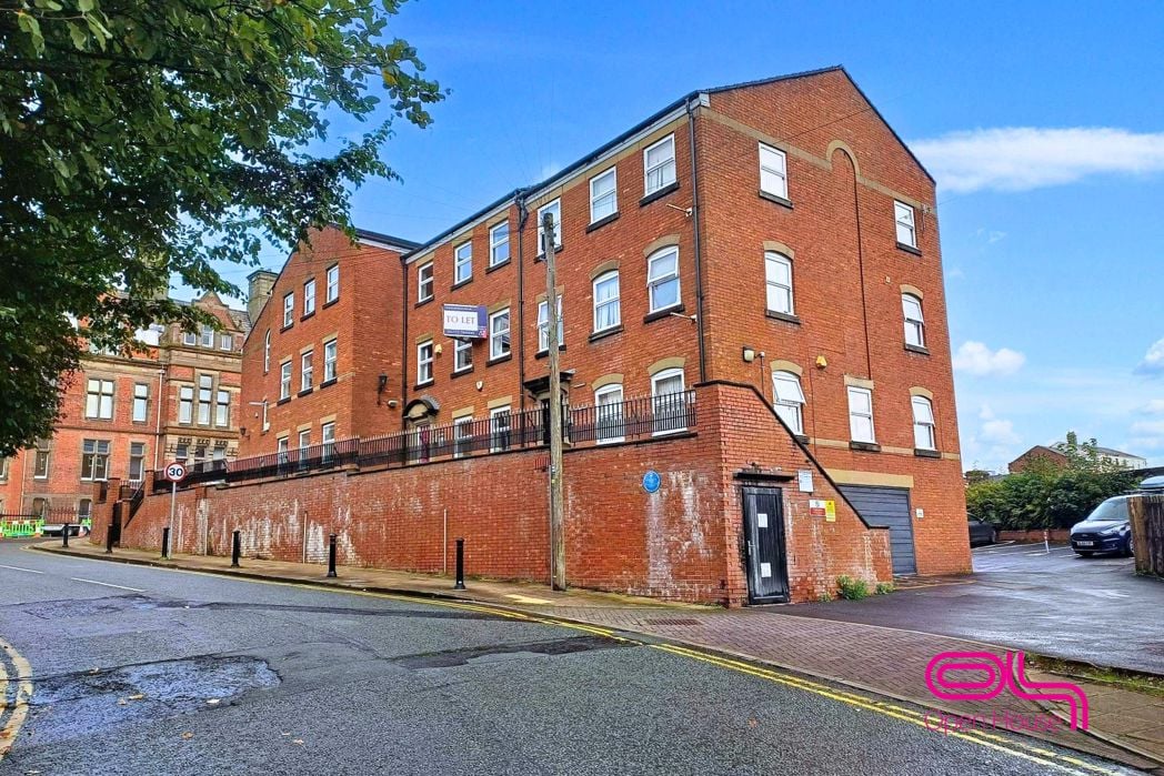 Property image 1 of 20