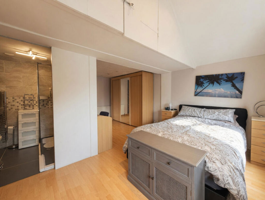 Property image 7 of 14