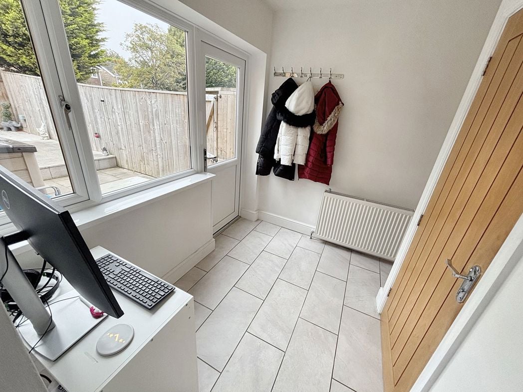 Property image 11 of 26
