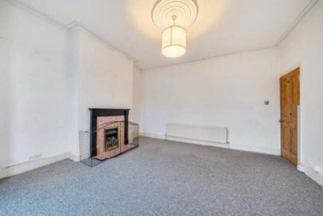 Property image 3 of 12