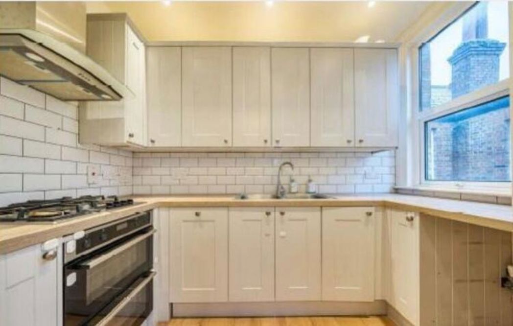 Property image 4 of 12