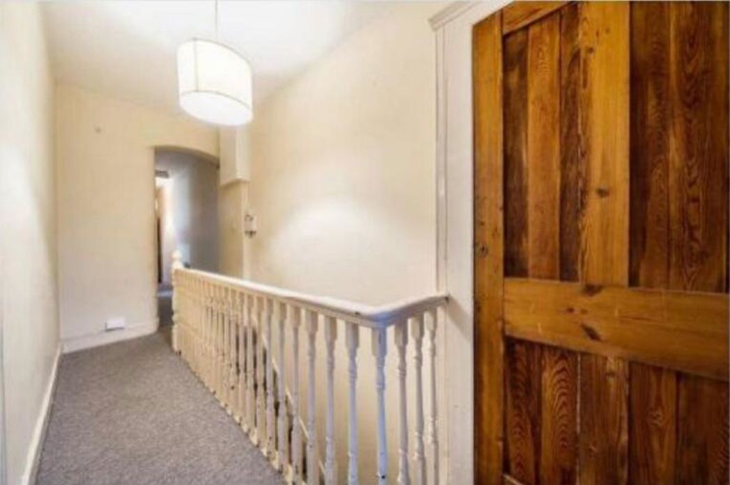 Property image 7 of 12