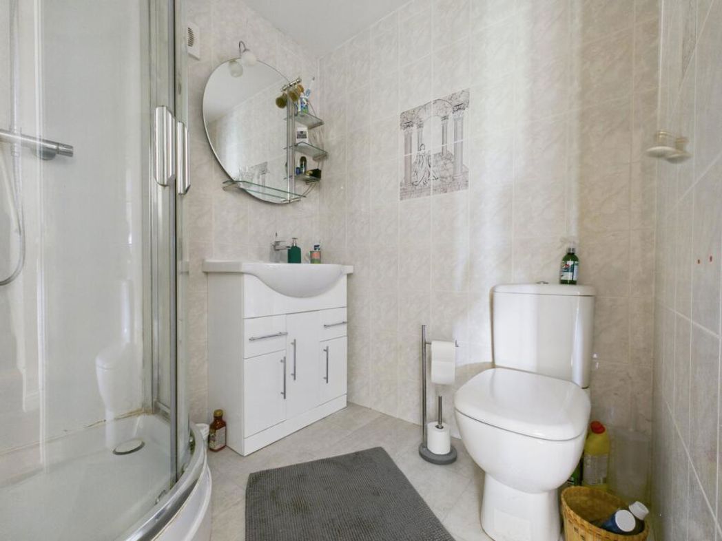 Property image 21 of 31
