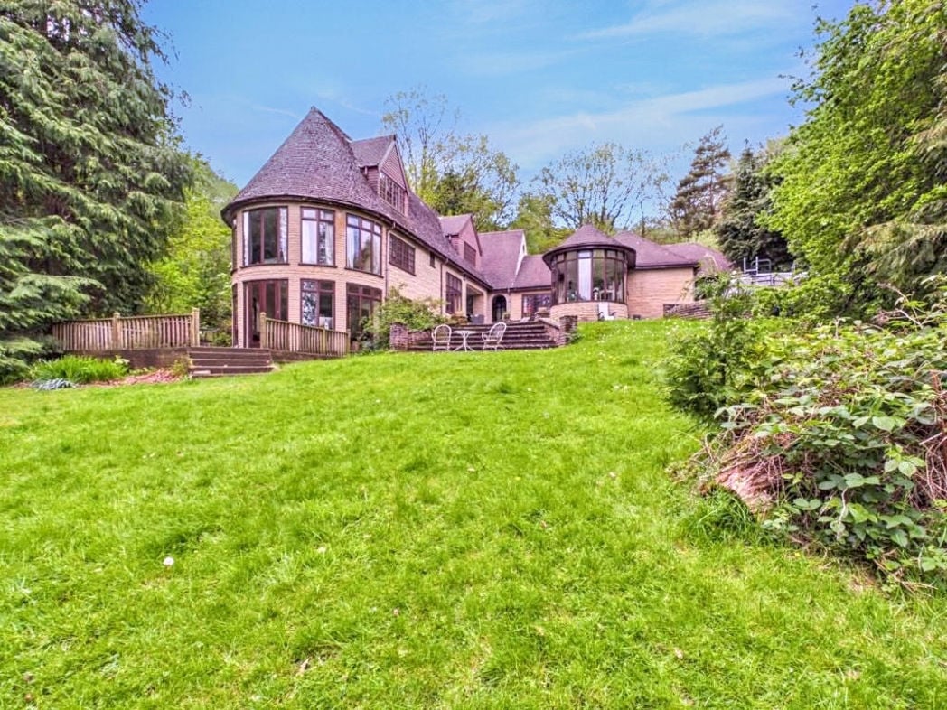 Property image 1 of 31