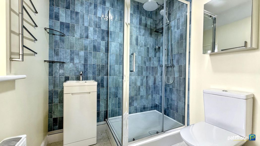 Property image 25 of 40