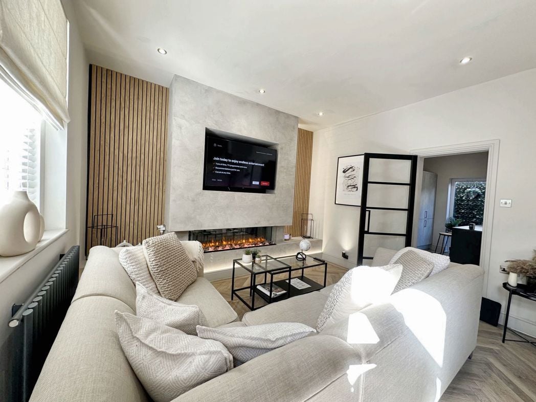 Property image 2 of 17