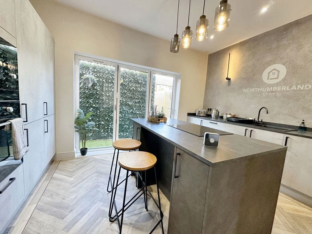 Property image 4 of 17