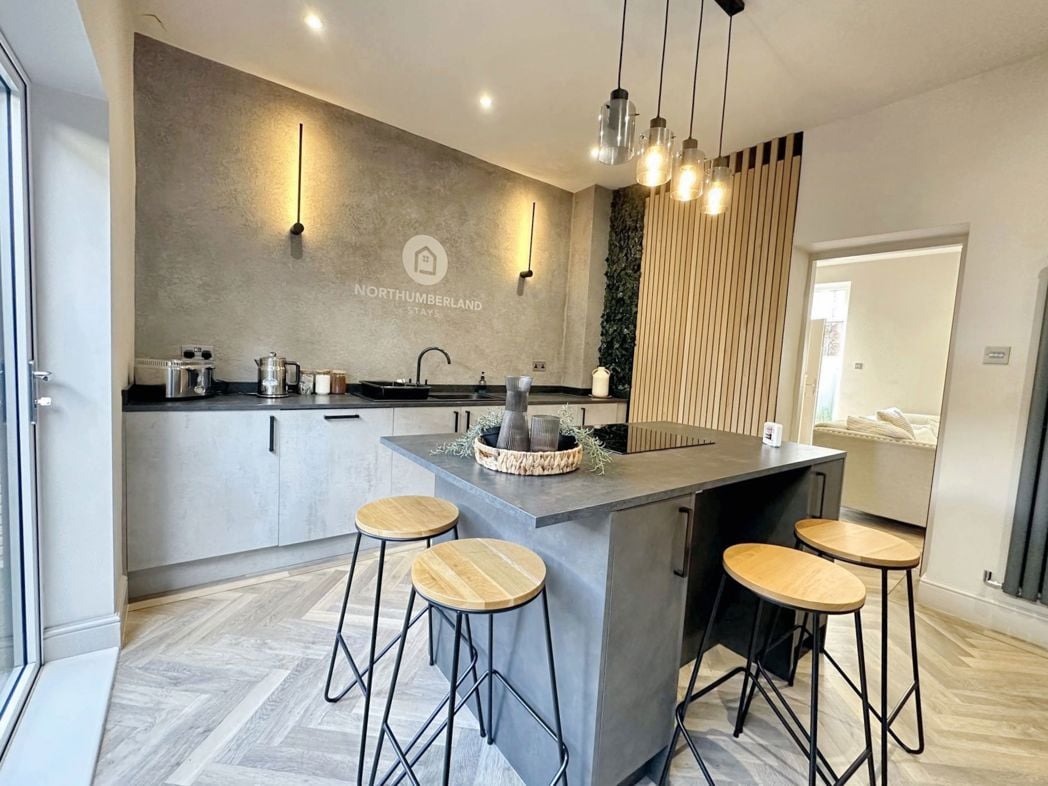 Property image 3 of 17