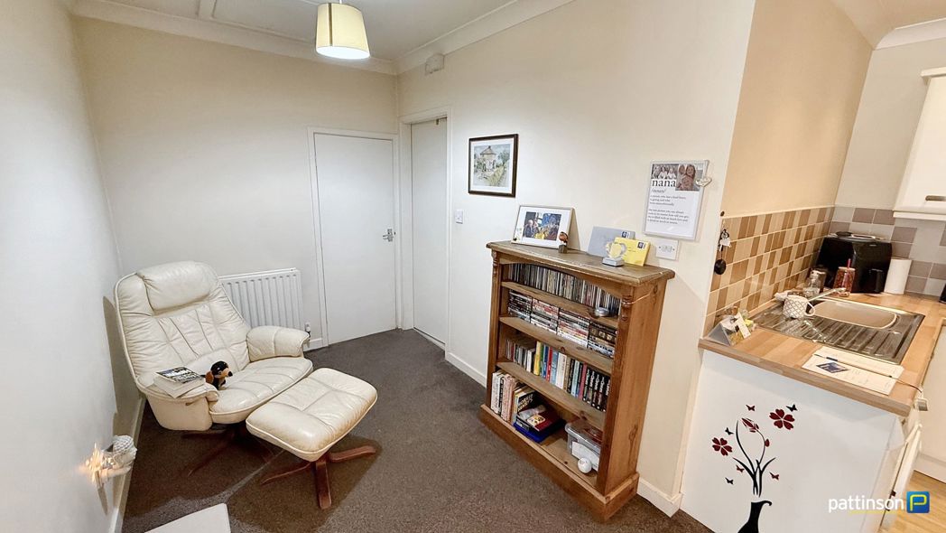 Property image 6 of 19