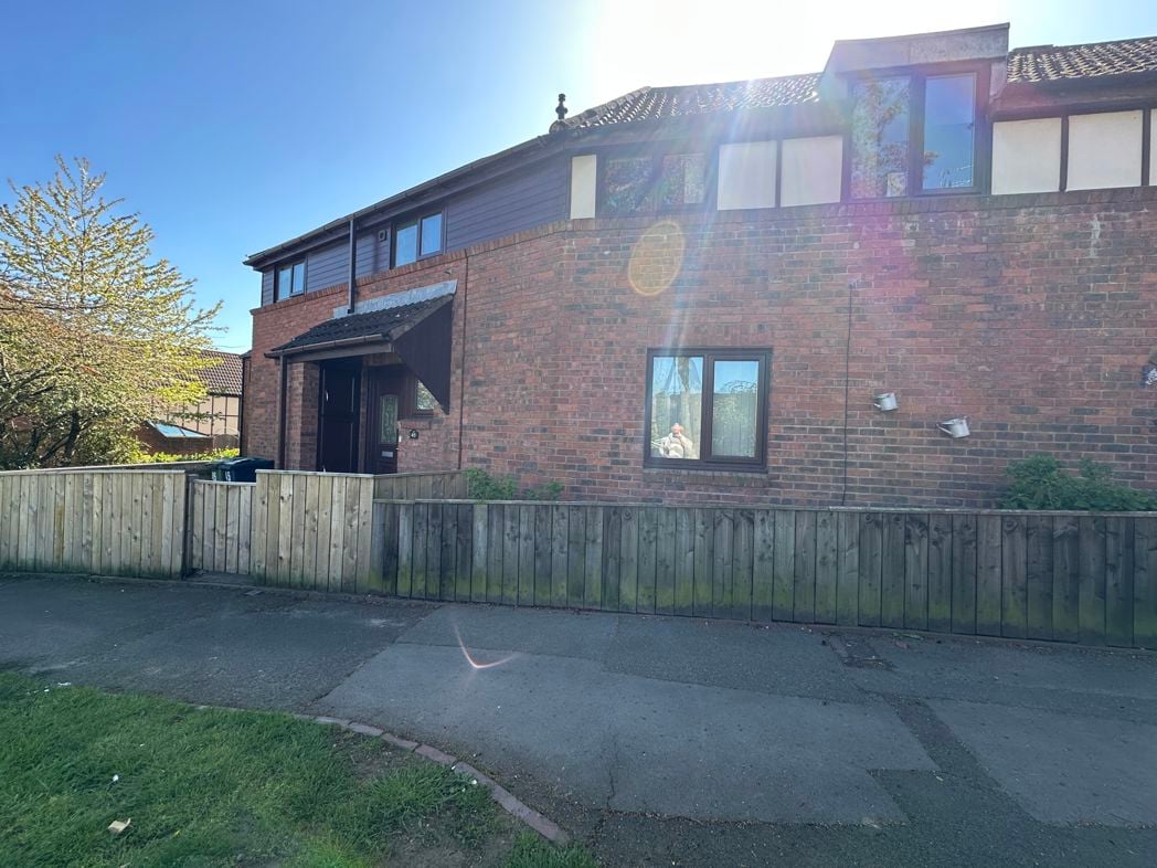 Property image 2 of 21
