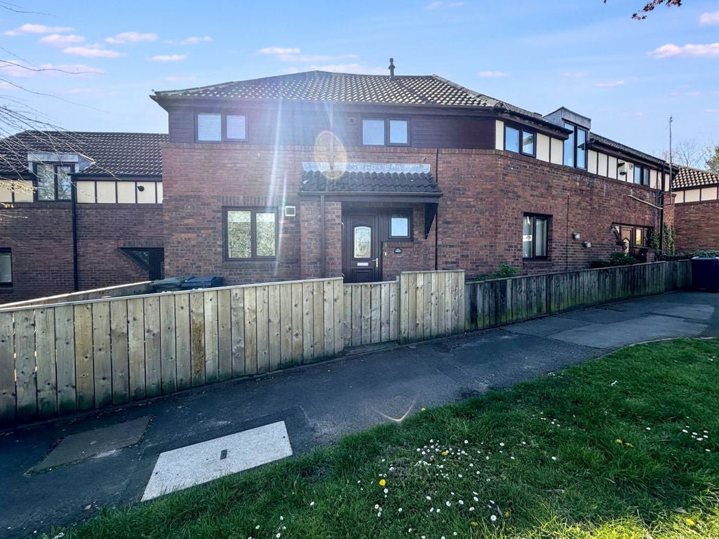 Property image 1 of 21