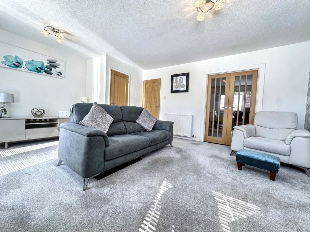 Property image 5 of 21