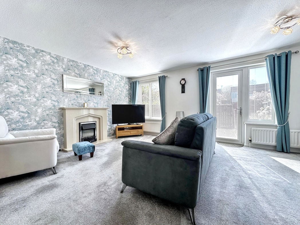 Property image 3 of 21
