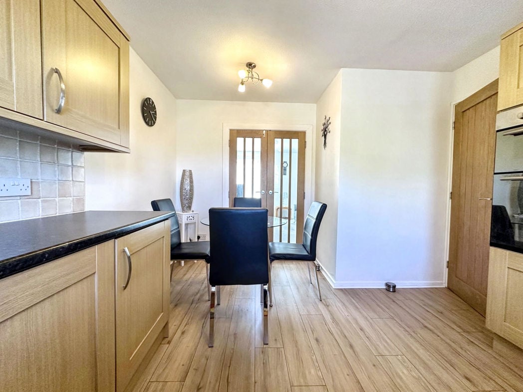 Property image 8 of 21