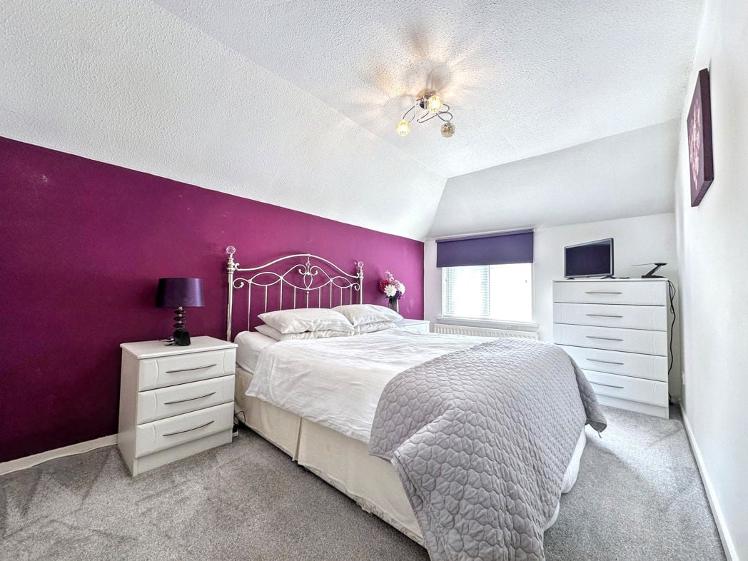 Property image 13 of 21