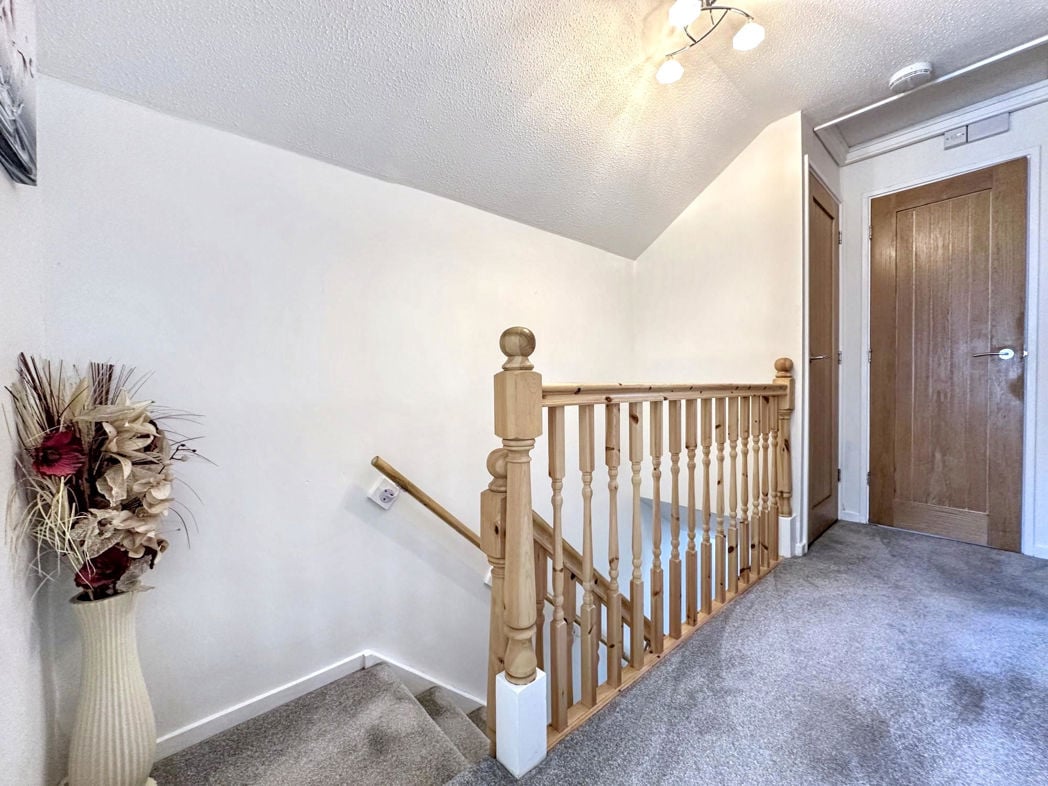 Property image 12 of 21