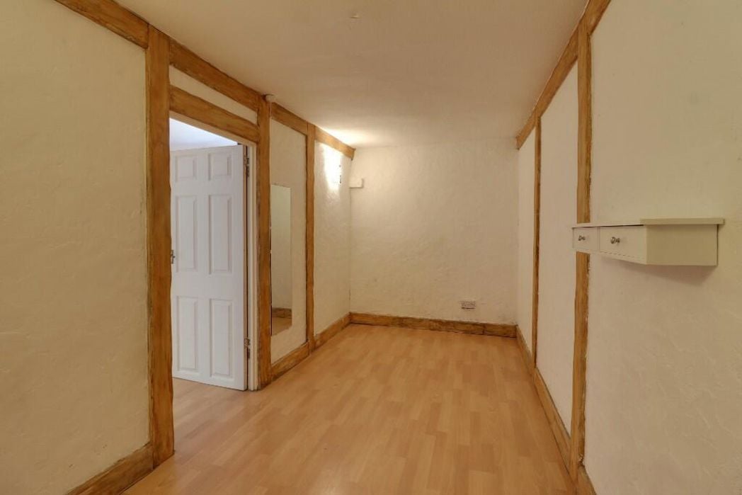 Property image 3 of 7