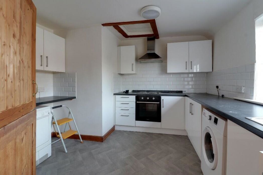 Property image 4 of 7