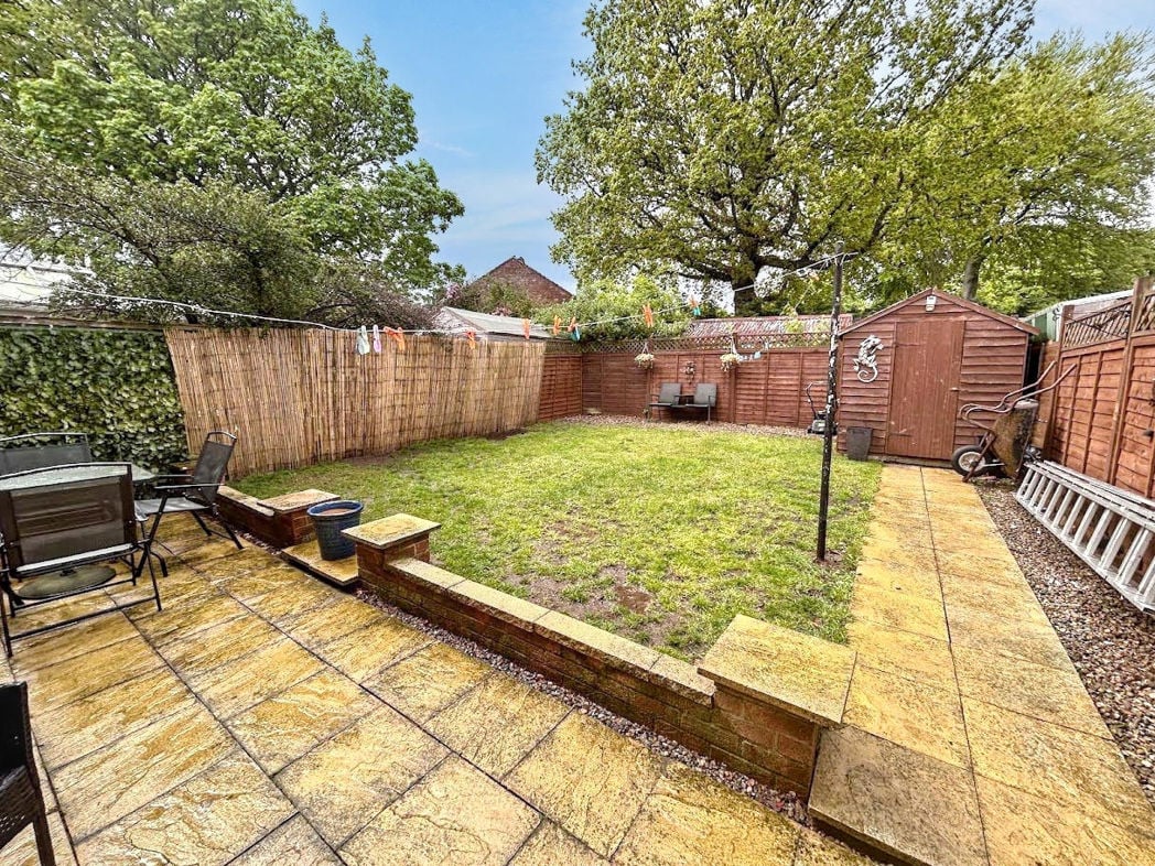Property image 10 of 11